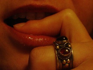 sexy, erotic red lips, with ring finger - Photo by VolaVale taken from Flickr.com under CreativeCommons Attribution 2.0 Generic (CC BY 2.0)