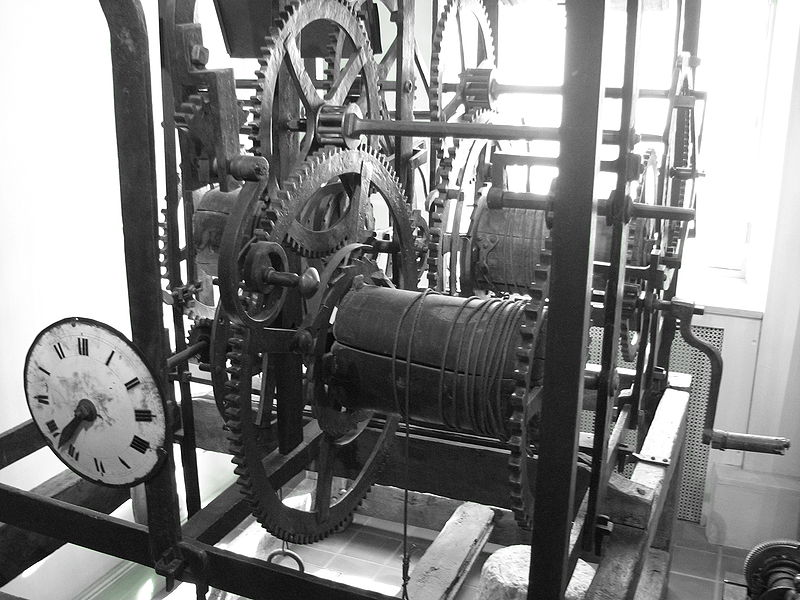 big clock from wikimedia commons - By Nargilé (Own work) [Public domain], via Wikimedia Commons