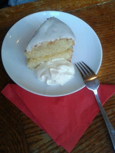 lemon drizzle cake from the crumbling cookie